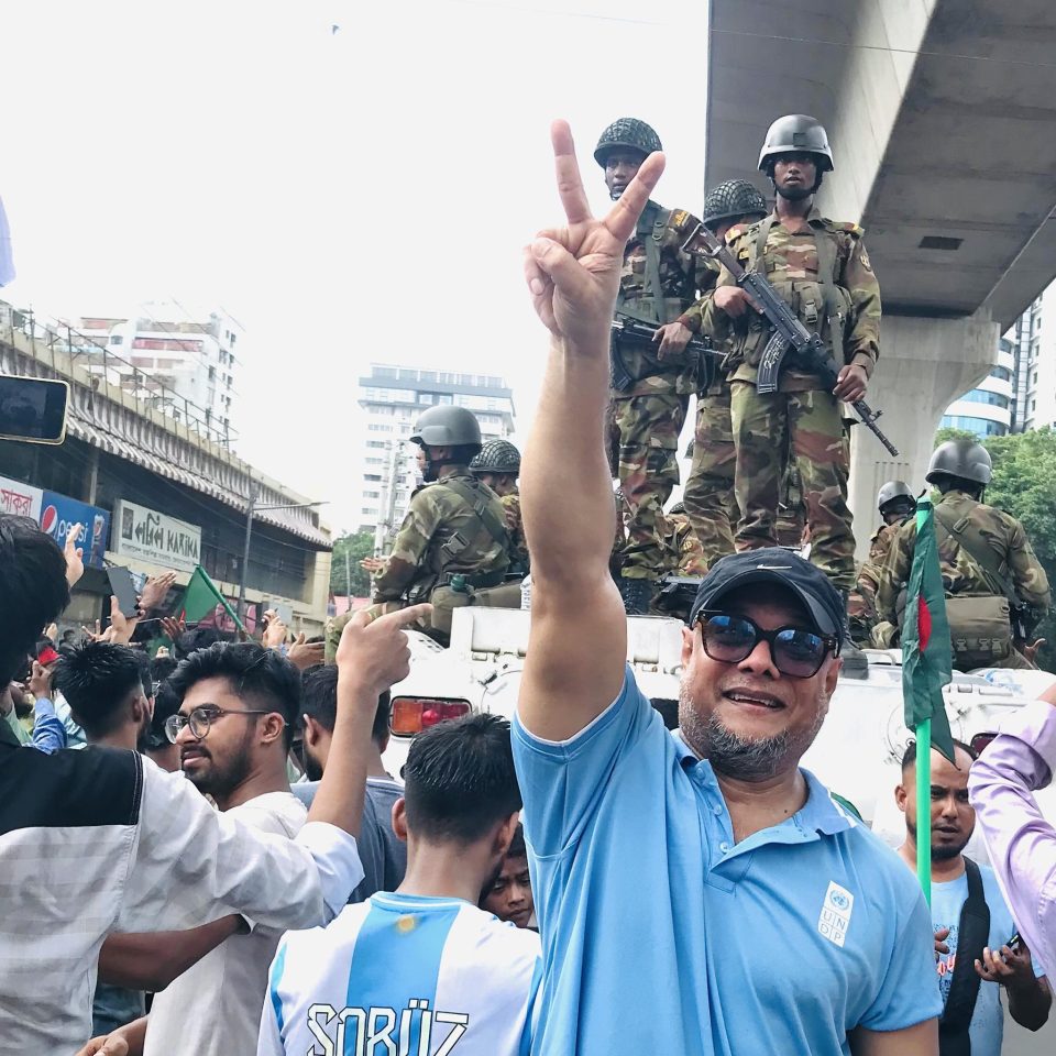 যতক্ষণ তুমি ইনসাফের পক্ষে